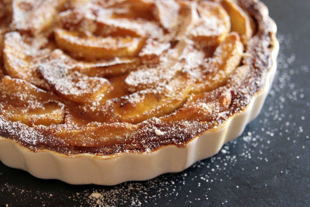 Sweet, pears and fragrant warming spices, the delicious Pear Tart Tatin wil...