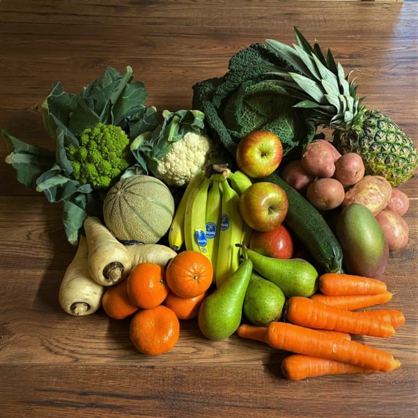 Extra Large Fruit and Vegetable Box 15 Varieties Kerry's Fresh