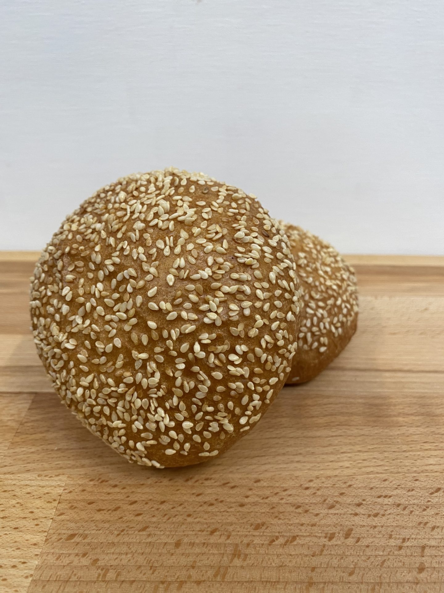 brioche buns with seeds