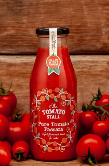 Pure tomato passata