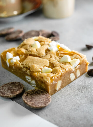 lemon meringue blondie