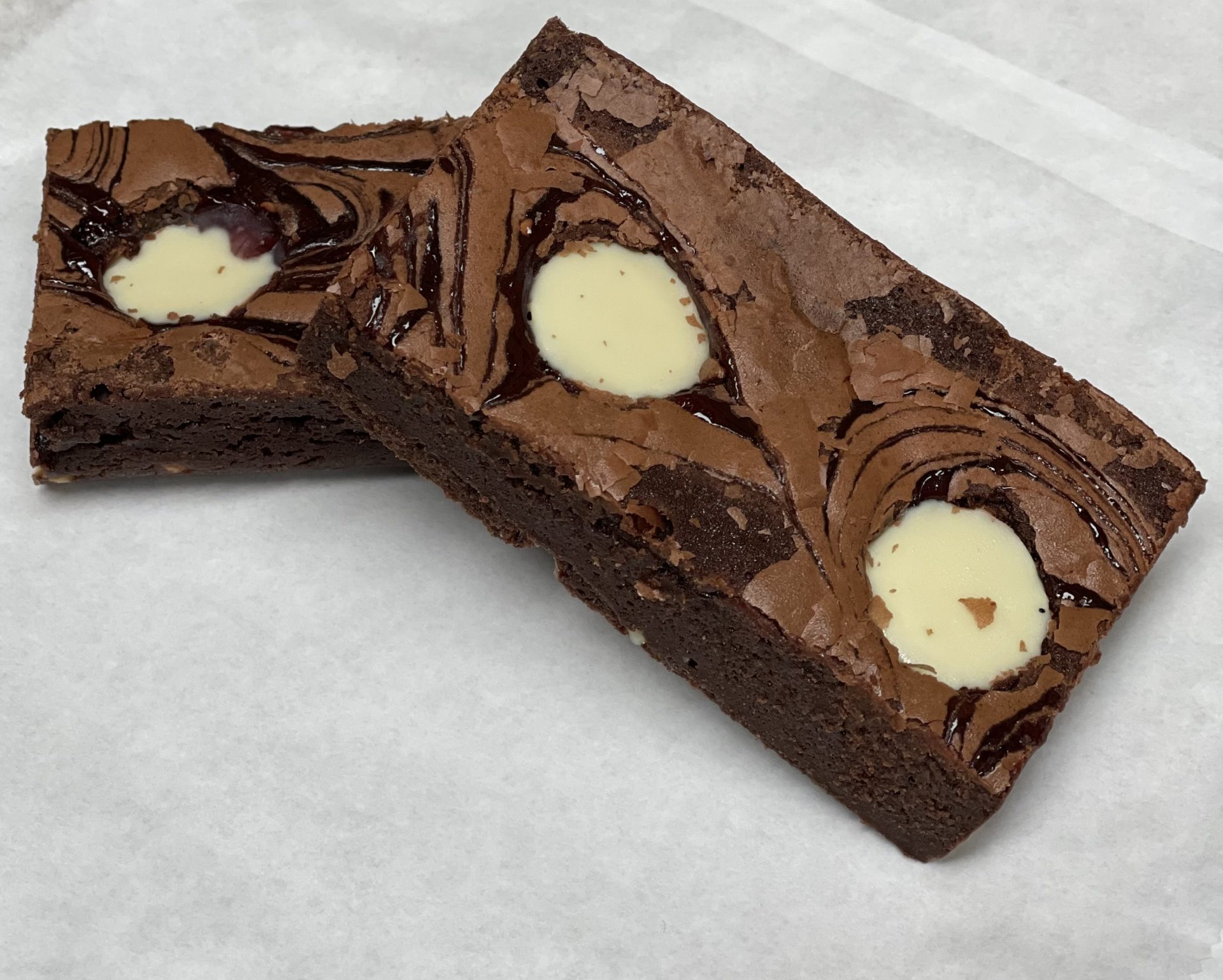 raspberry white chocolate brownie